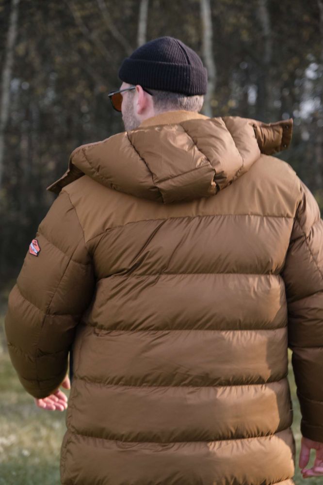 Почему стоит выбрать мужское пуховое пальто Remington DOW2 Anthracene Brown для города?